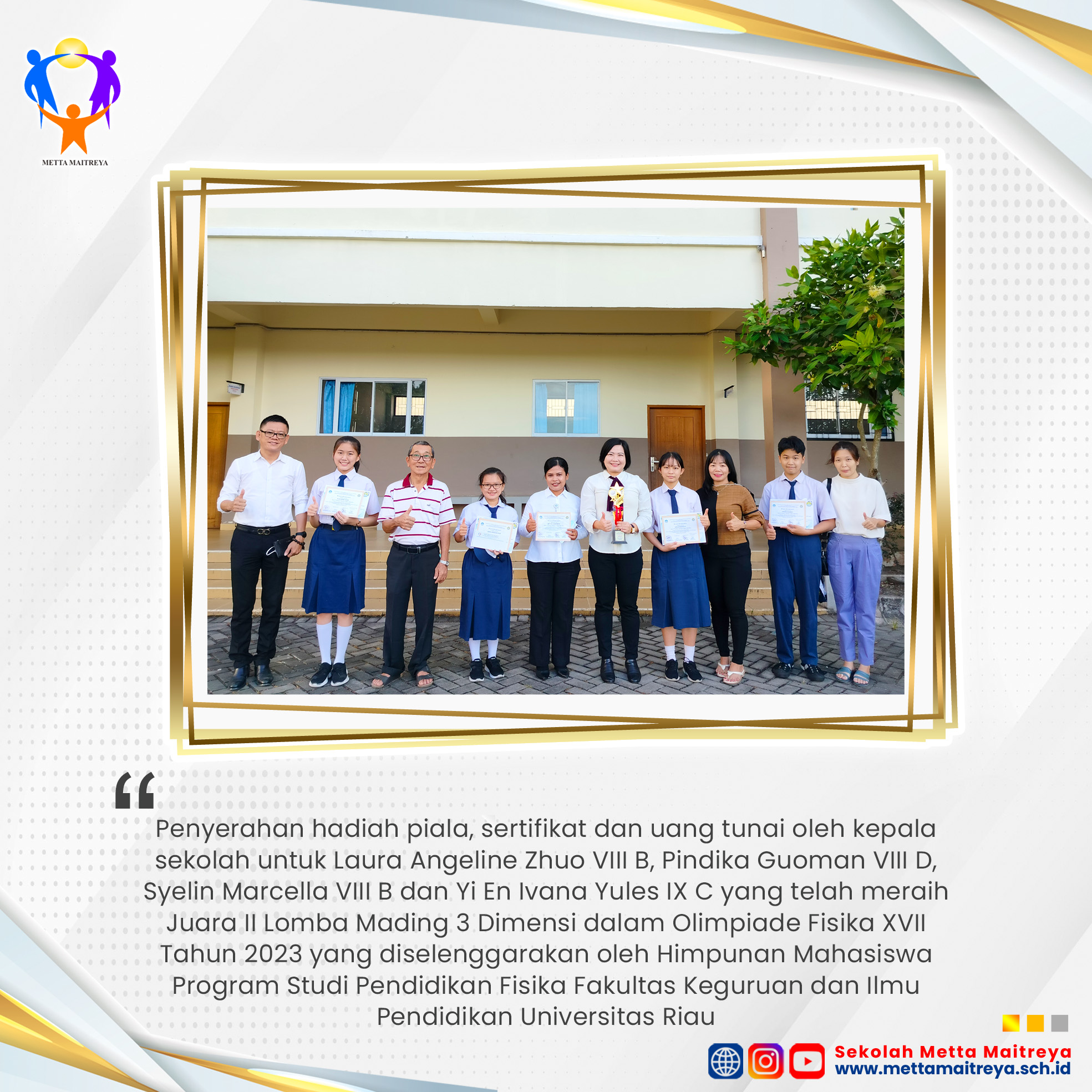 Penyerahan Hadiah Lomba Mading 3 Dimensi oleh Kepala Sekolah dalam Olimpiade Fisika XVII Tahun 2023 | SMP METTA MAITREYA